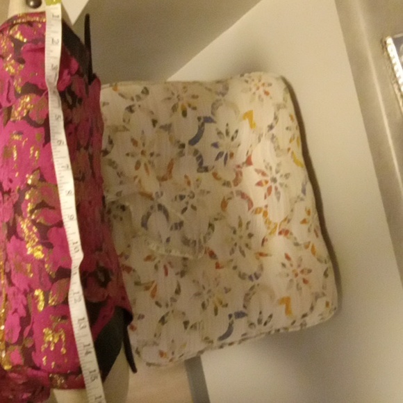 Dress - Picture 7 of 7